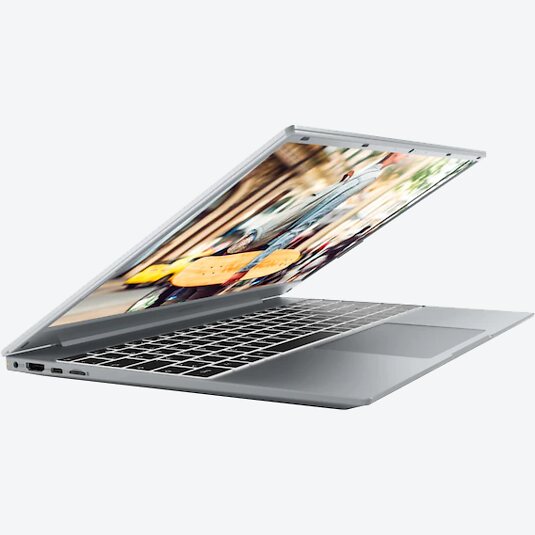Medion Akoya E15303 15.6 Laptop/Notebook Review 