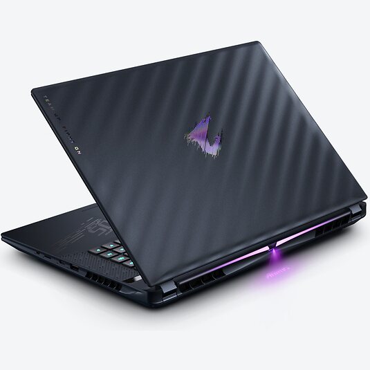 GIGABYTE AORUS MASTER 16 BZHC6DEE65SP